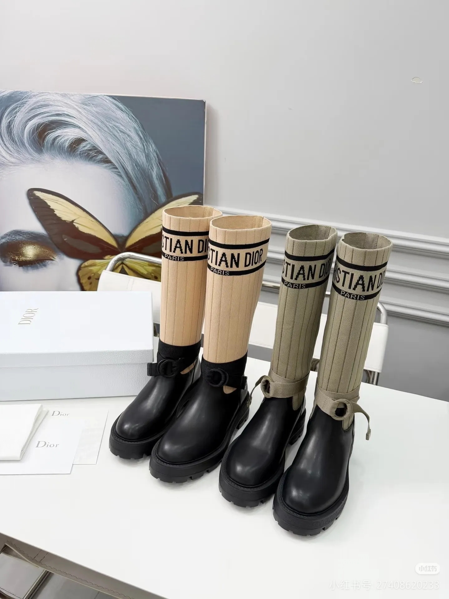 👟👟Ex-factory price 560👟👟Dior color matching new boots for autumn and winter, the latest flying woven letter logo for autumn and winter, round-toe high-top knight boots for women, the same style for celebrity Narna Qian and the same style for Yi Mengling. Material: First-layer cowhide spliced ​​with fly-knit fabric, sheepskin lining for feet, original molded TPU outsole Size: 35-40 yards